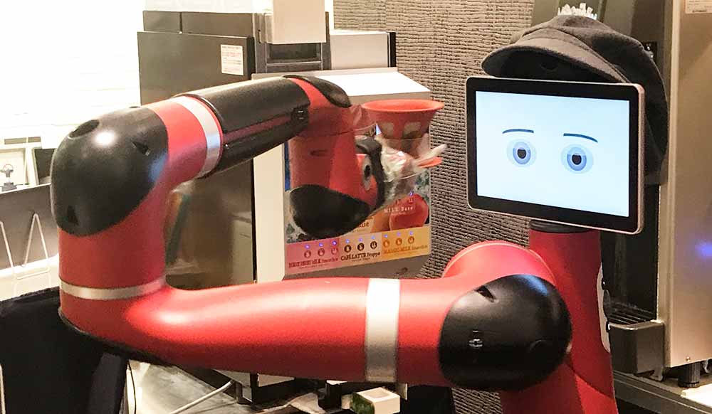 変なカフェ ロボット